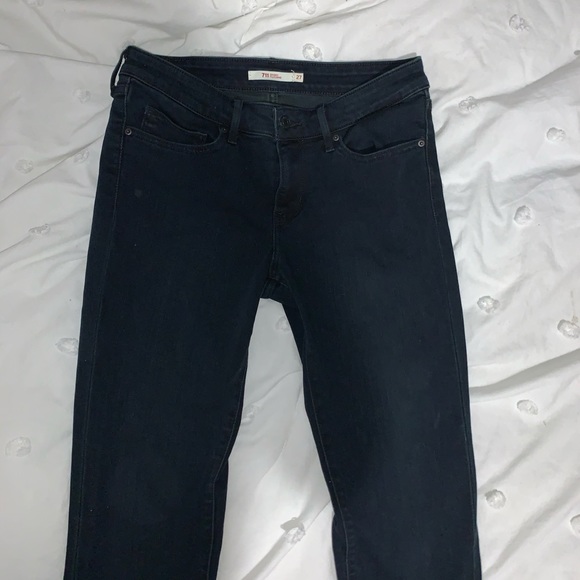 Too big - Picture 2 of 3